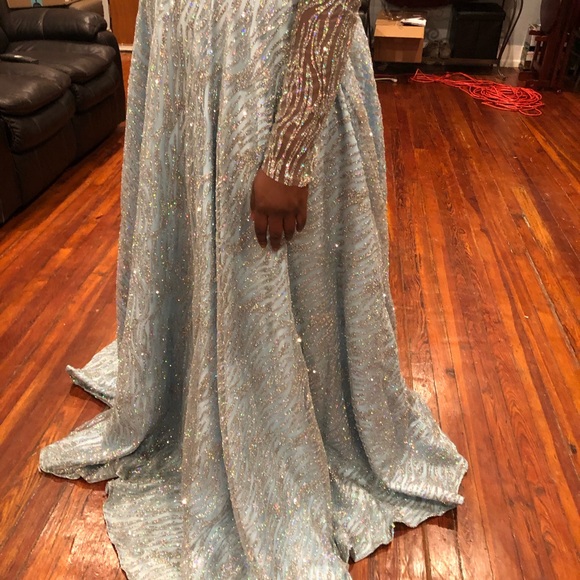 Formal Gown - Picture 6 of 7